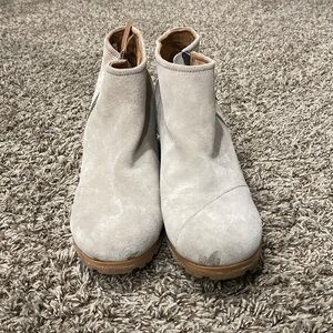 Toms wedge boots